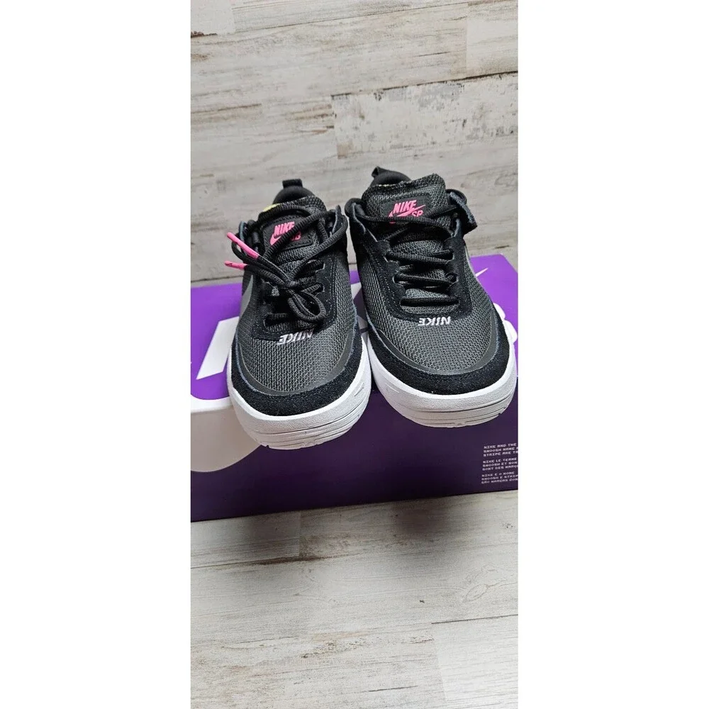 Nike SB Zoom Youth Skate Shoes Black/Pink (FN4210-002) – Size 6Y – New w/ Box